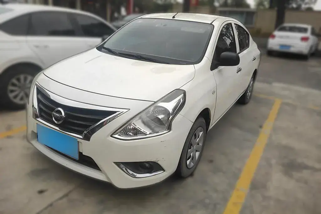 2016 Nissan Sunny 1.5L 112HP L4 CVT