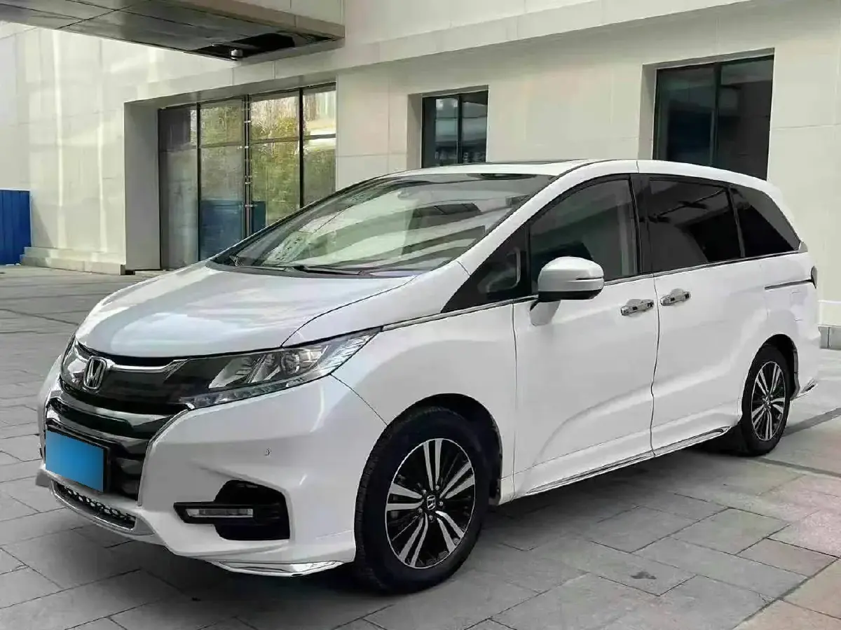 2021 Honda Odyssey 2.0L 146HP L4 E-CVT Hybrid
