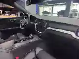 2022 Volvo V60 2.0T 250HP L4 8AT