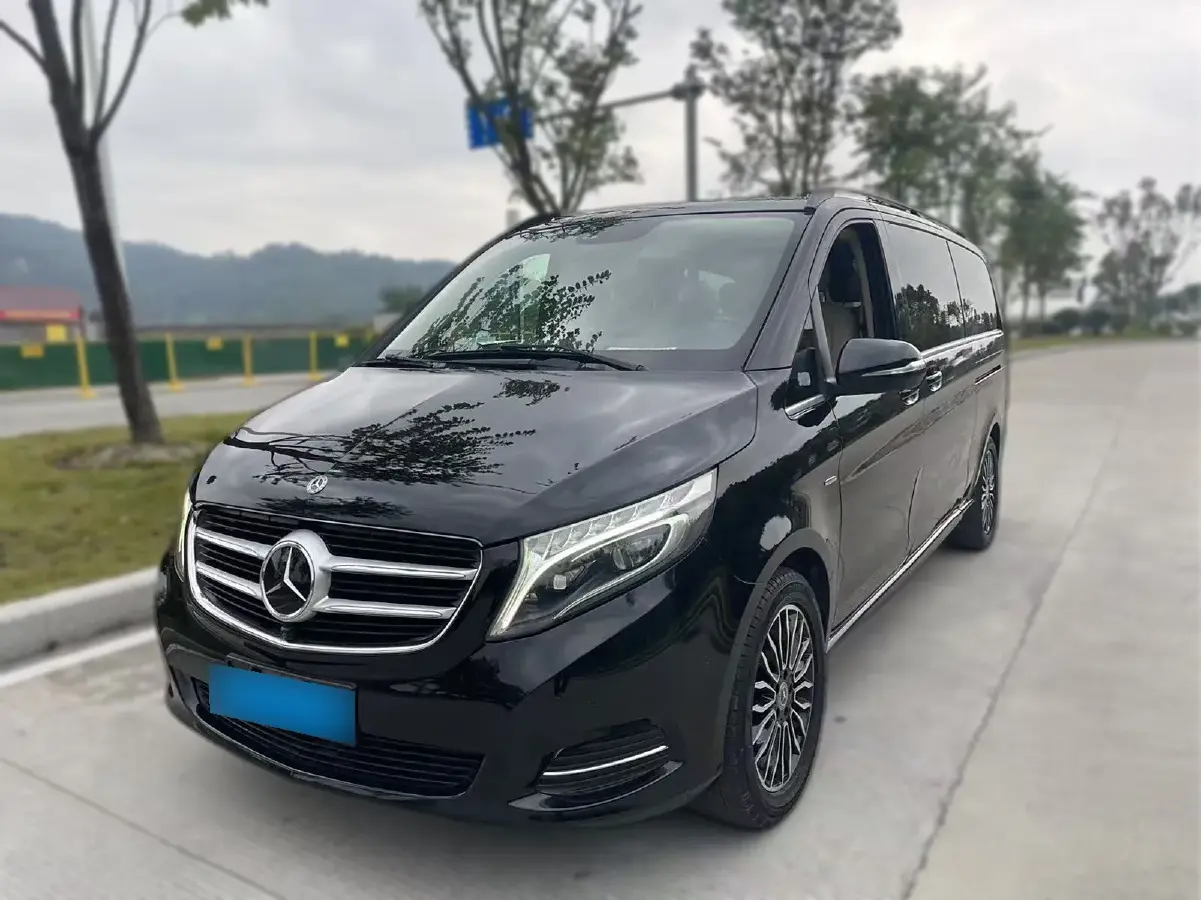 2018 Mercedes-Benz V Class 2.0T 211HP L4 7AT