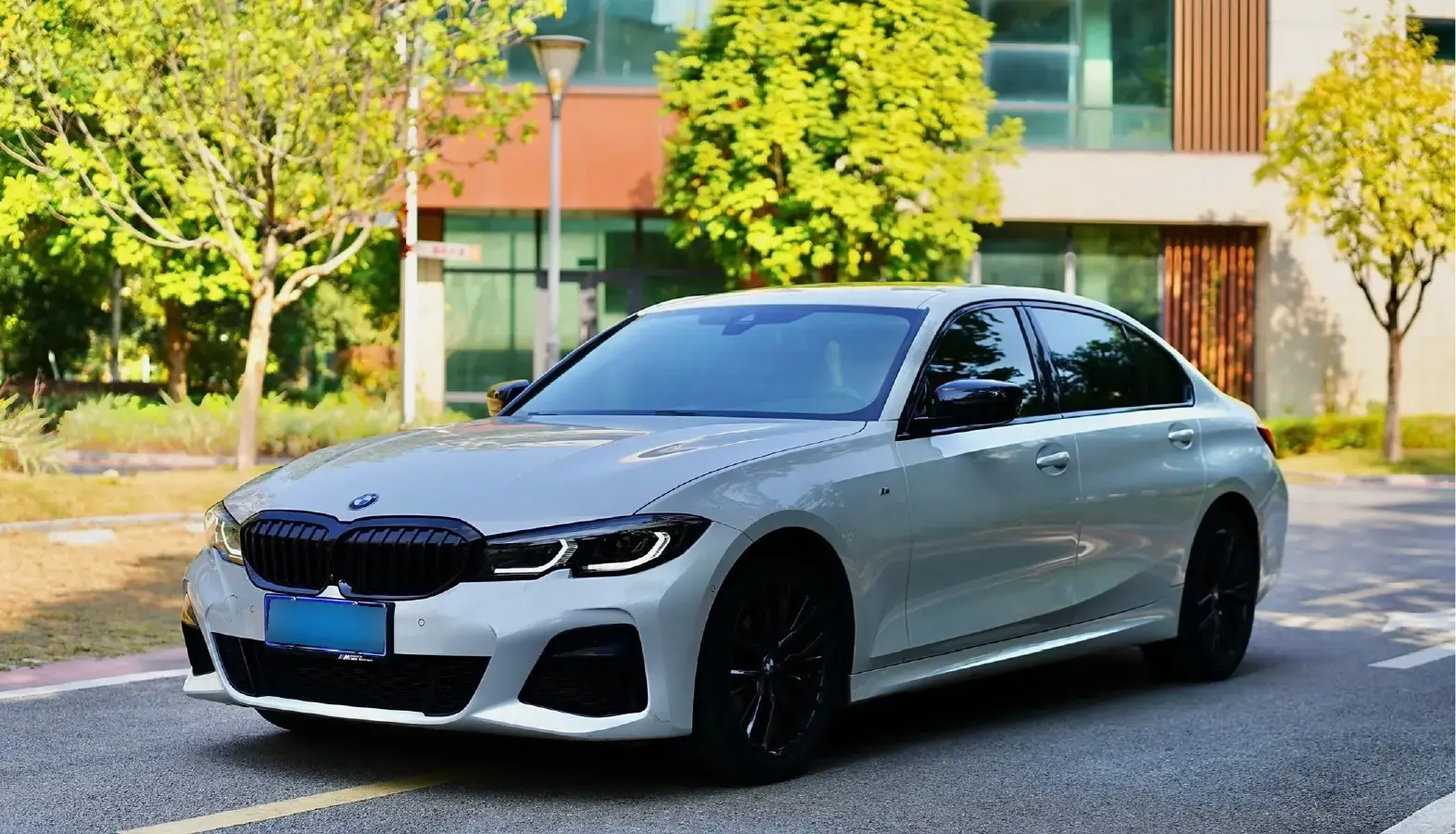 2020 BMW 3 Series 2.0T 184HP L4 8AT