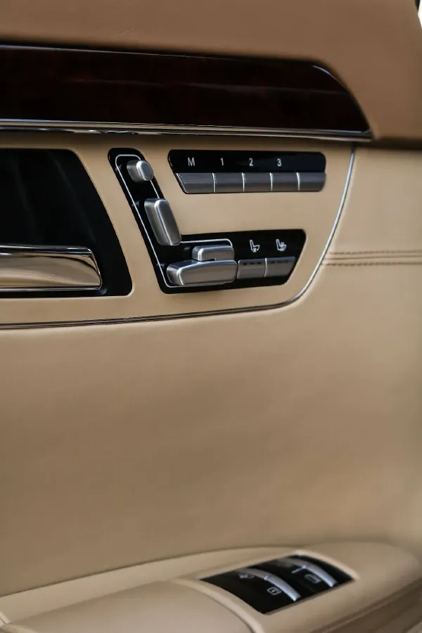 2013 Brabus S Class 4.7T 435HP V8 7AT,autocango,china used car exporter,china ev exporter,chinese used car exporter,chinese used ev exporter