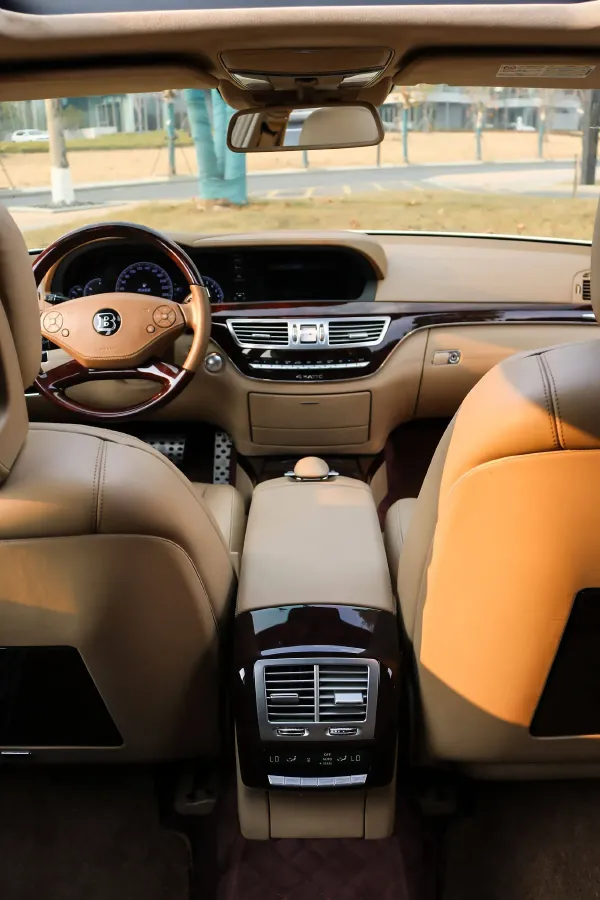 2013 Brabus S Class 4.7T 435HP V8 7AT,autocango,china used car exporter,china ev exporter,chinese used car exporter,chinese used ev exporter