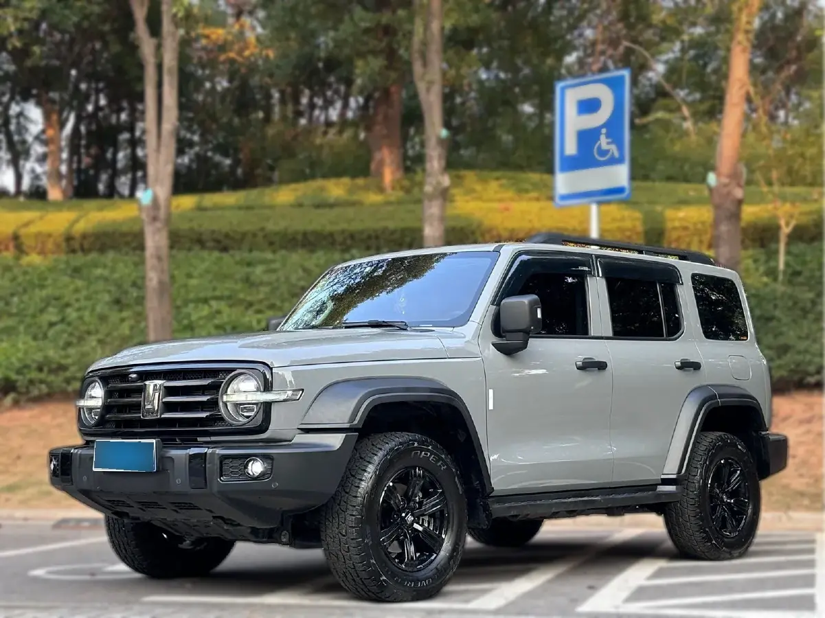 2021 Tank 300 2.0T 227HP L4 8AT