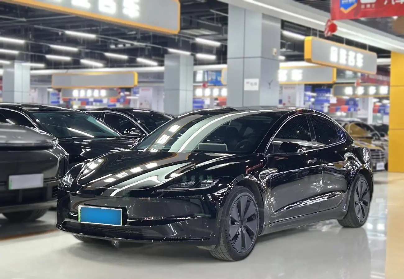 2023 Tesla Model 3 BEV 60KWH