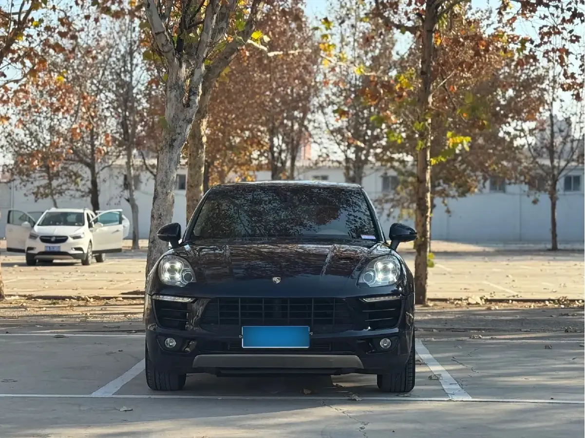 2014 Porsche Macan 2.0T 237HP L4 7DCT