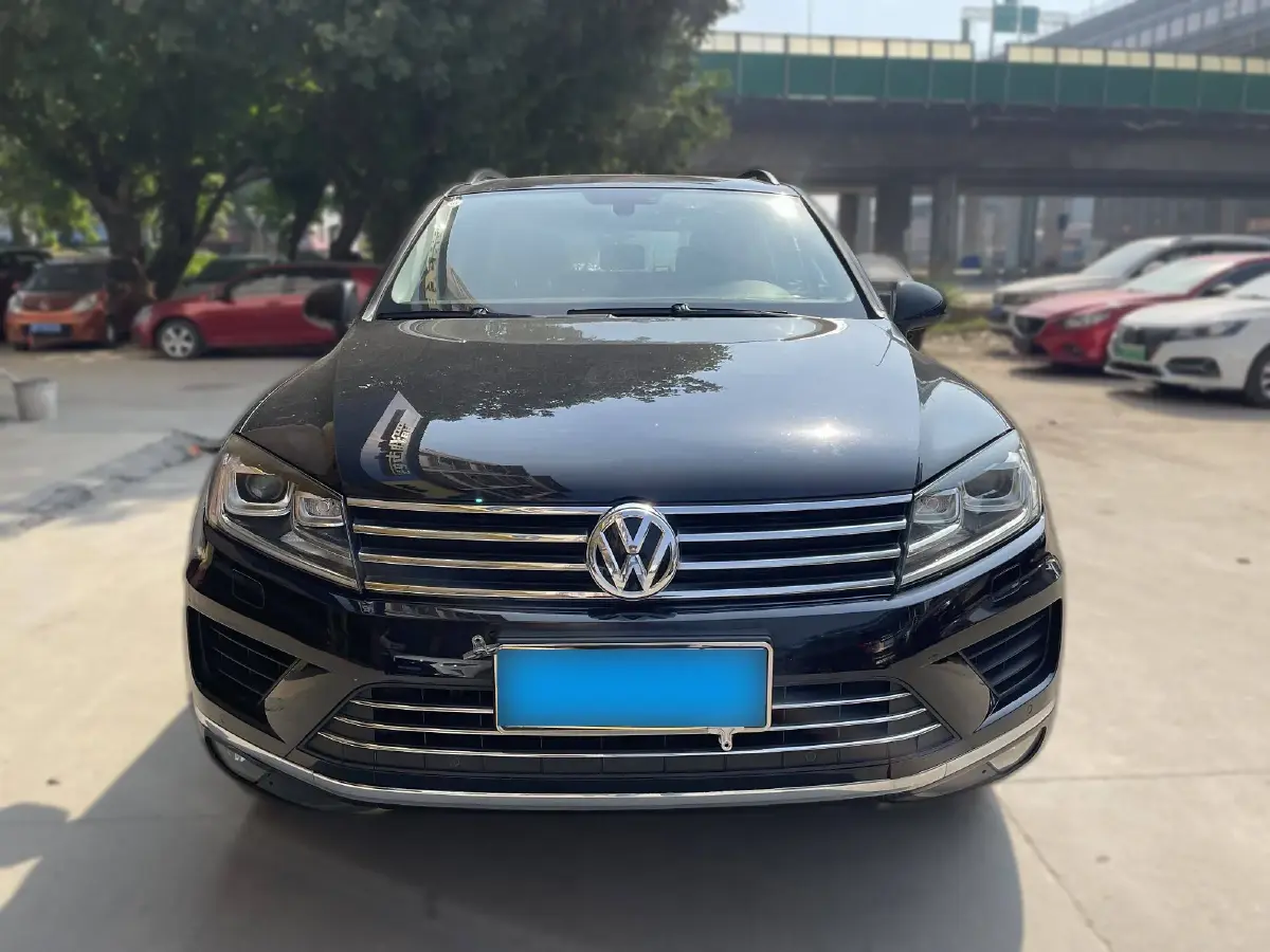 2017 Volkswagen Touareg 3.0T 320HP V6 8AT