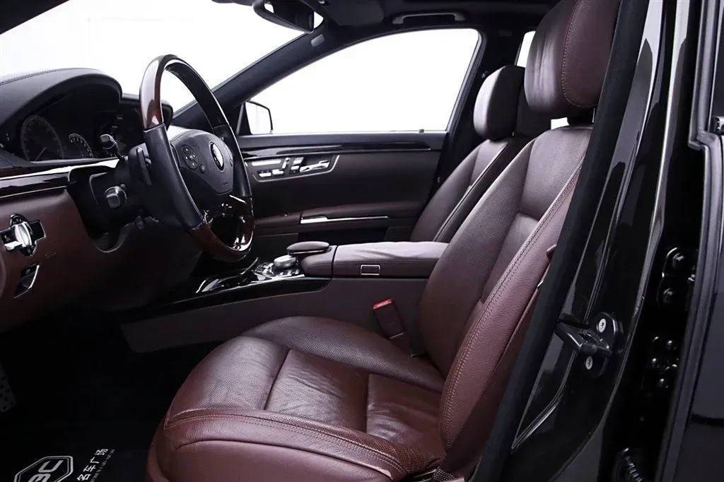 2013 Brabus S Class 3.5L 306HP V6 7AT,autocango,china used car exporter,china ev exporter,chinese used car exporter,chinese used ev exporter