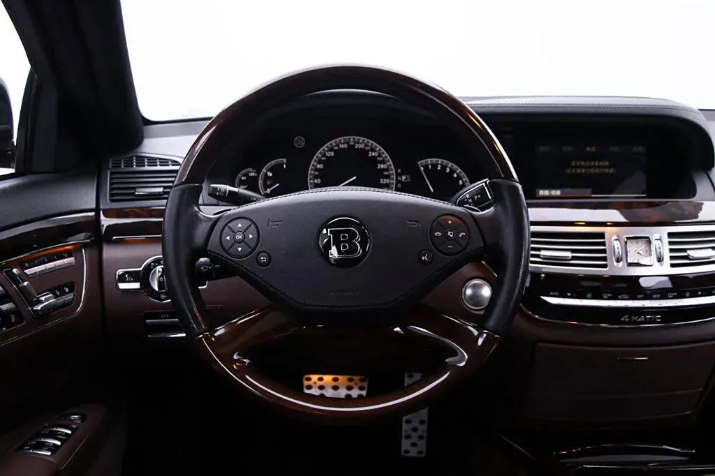 2013 Brabus S Class 3.5L 306HP V6 7AT,autocango,china used car exporter,china ev exporter,chinese used car exporter,chinese used ev exporter