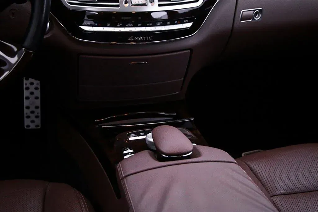 2013 Brabus S Class 3.5L 306HP V6 7AT,autocango,china used car exporter,china ev exporter,chinese used car exporter,chinese used ev exporter