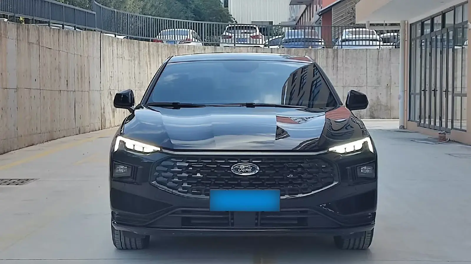 2025 Ford Mondeo 1.5T 190HP L4 8AT