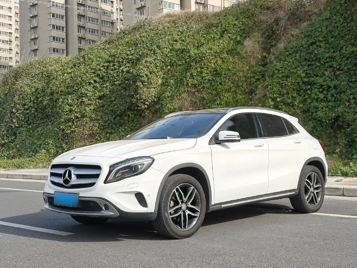 2015 Mercedes-Benz GLA Class 1.6T 156HP L4 7DCT