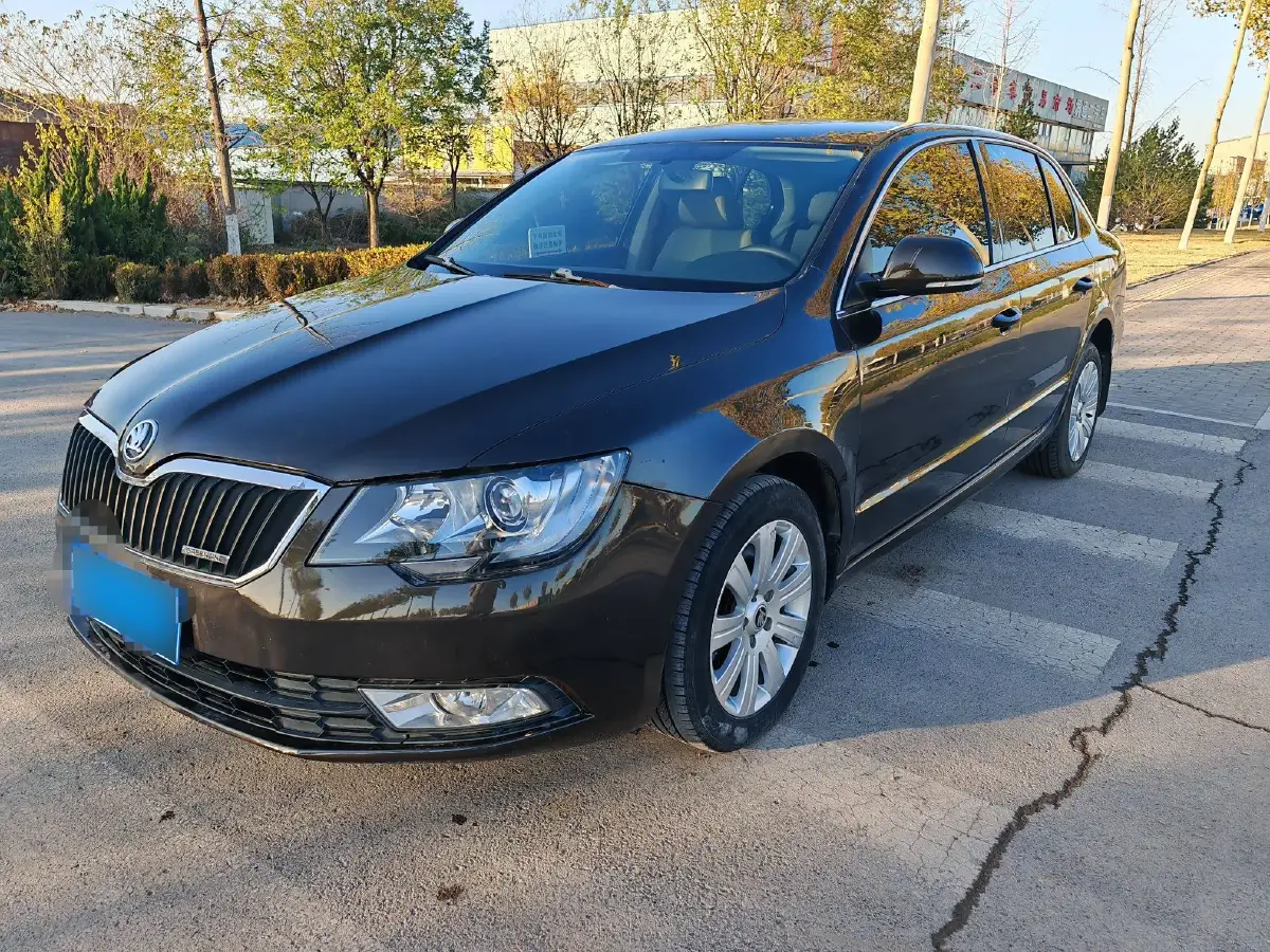 2015 Skoda Superb 1.8T 160HP L4 5MT