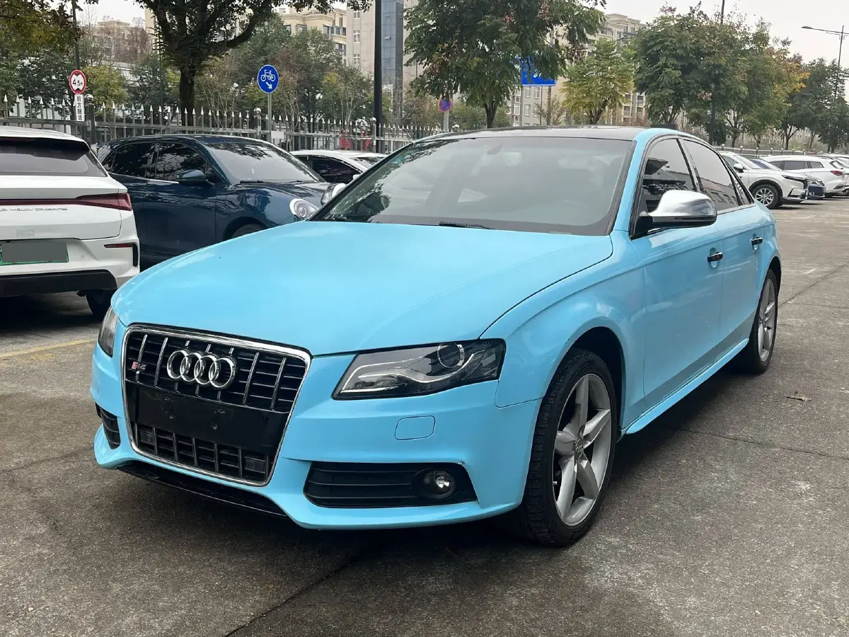 2012 Audi A4L 2.0T 180HP L4 CVT
