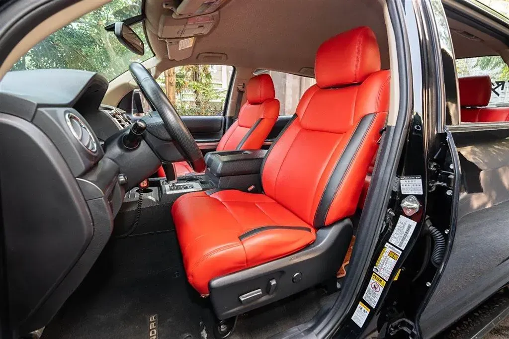 2014 Toyota Tundra 5.7L 386HP V8 6AT,autocango,china used car exporter,china ev exporter,chinese used car exporter,chinese used ev exporter