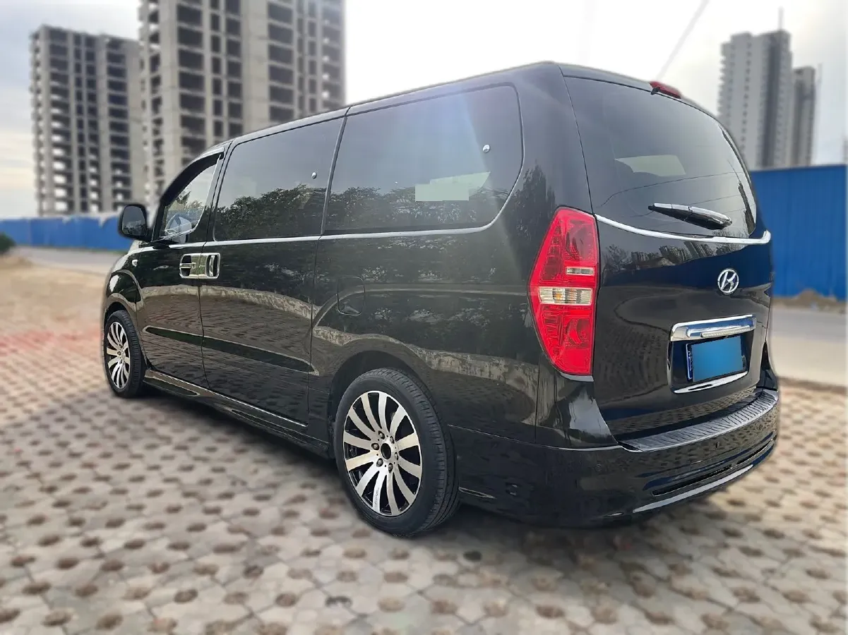 2011 Hyundai H-1 Wagon 2.4L 173HP L4 4AT,autocango,china used car exporter,china ev exporter,chinese used car exporter,chinese used ev exporter