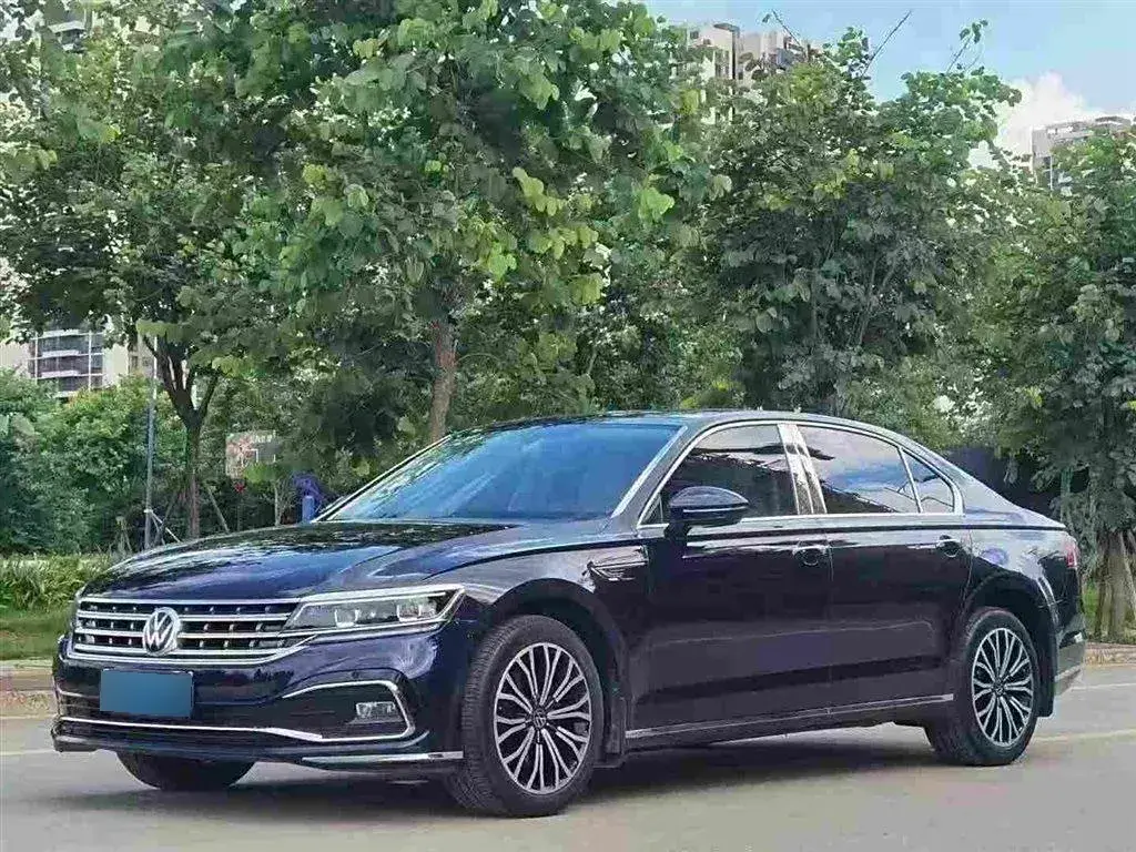 2021 Volkswagen Phideon 2.0T 224HP L4 7DCT