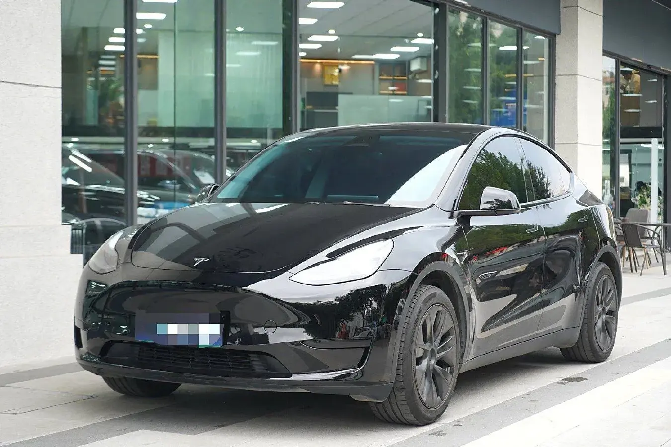 2023 Tesla Model Y BEV 60KWH