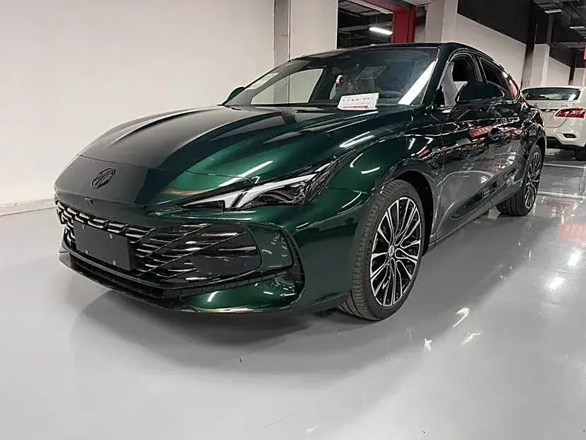 2023 MG 7 2.0T 261HP L4 9AT