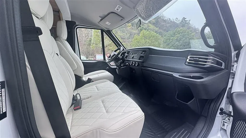 2023 JMC FuShun 2.0T 146HP L4 8AT,autocango,china used car exporter,china ev exporter,chinese used car exporter,chinese used ev exporter