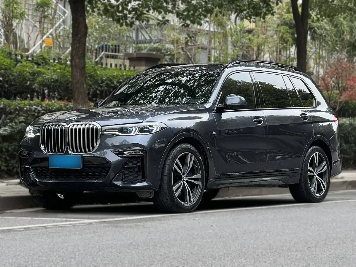 2020 BMW X7 3.0T 340HP L6 8AT