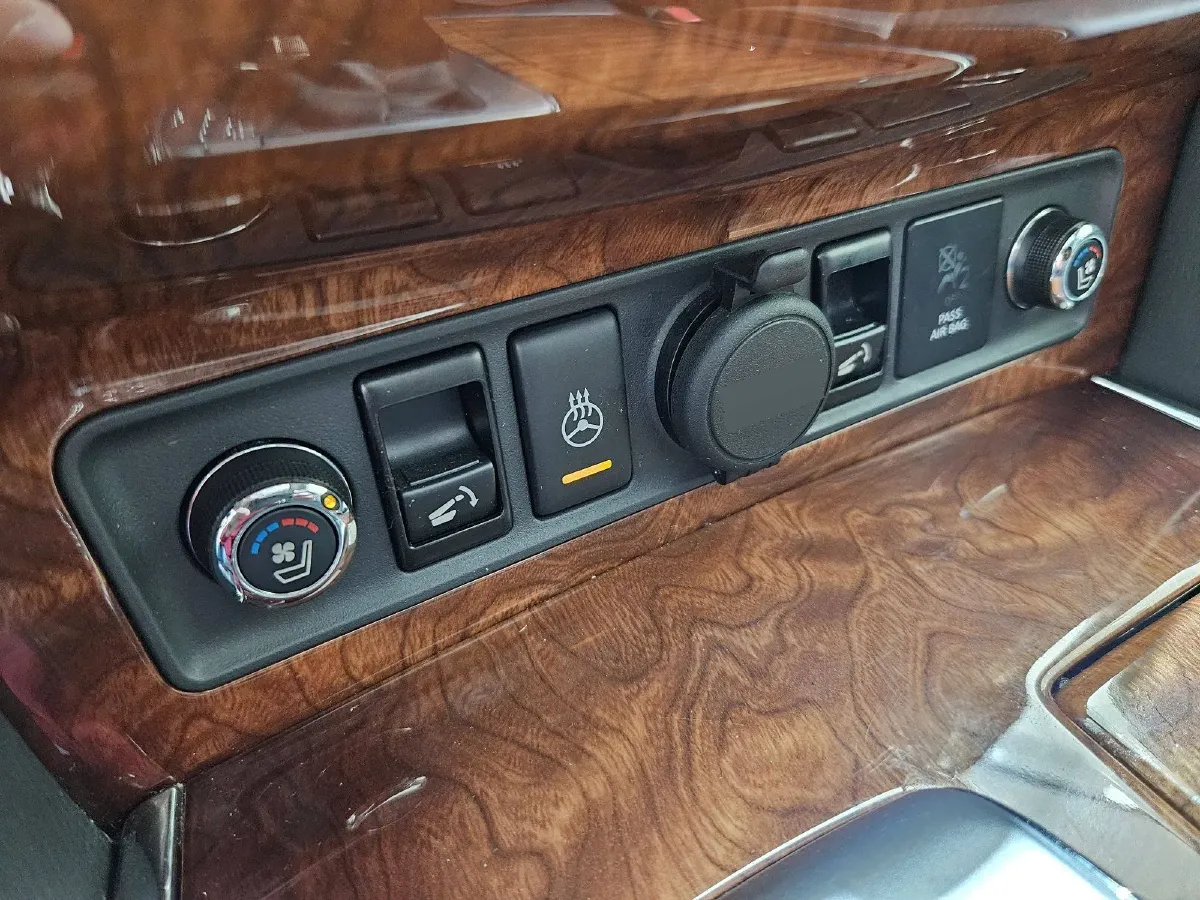 2016 Infiniti QX80 5.6L 398HP V8 7AT,autocango,china used car exporter,china ev exporter,chinese used car exporter,chinese used ev exporter