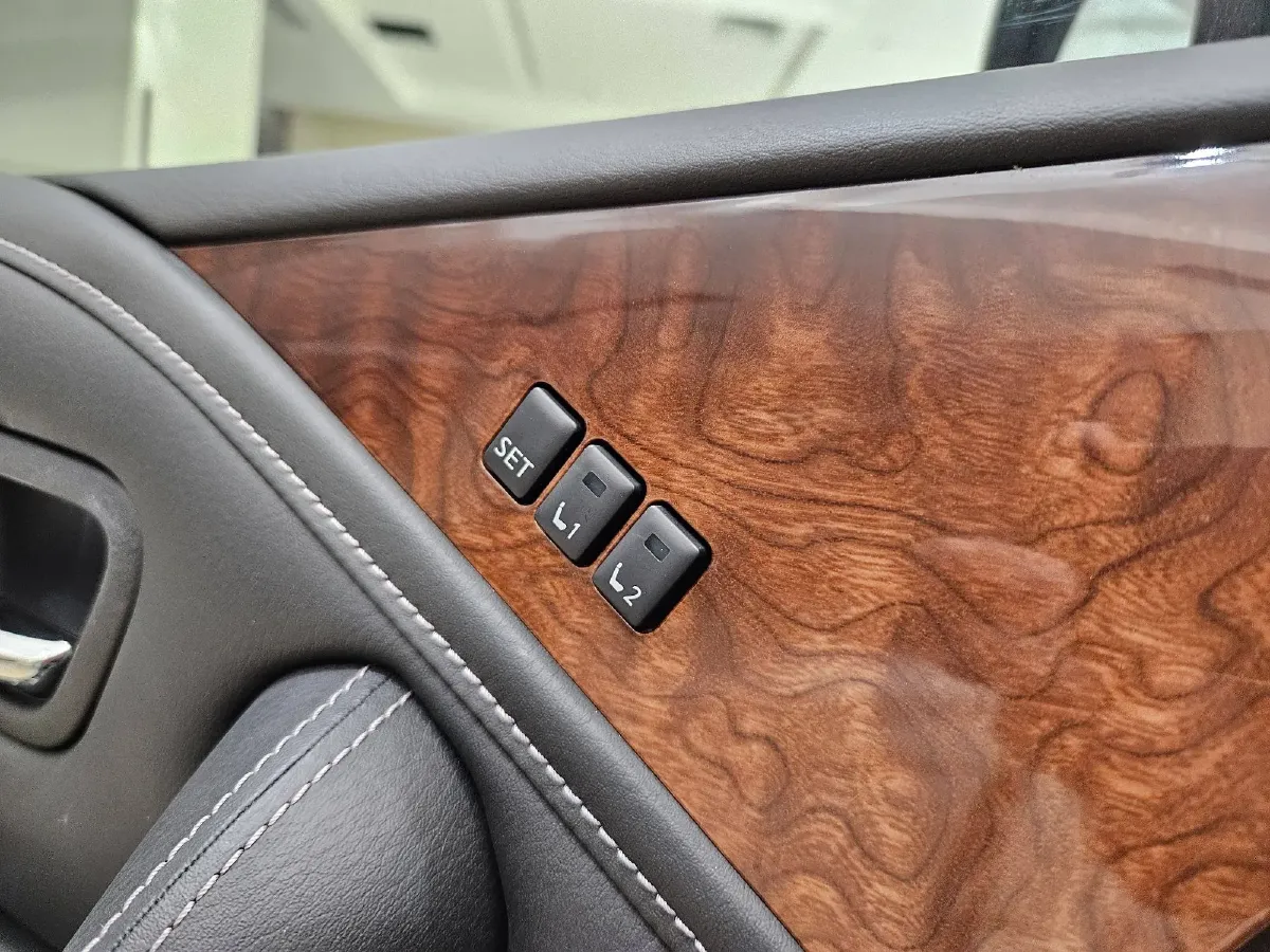 2016 Infiniti QX80 5.6L 398HP V8 7AT,autocango,china used car exporter,china ev exporter,chinese used car exporter,chinese used ev exporter