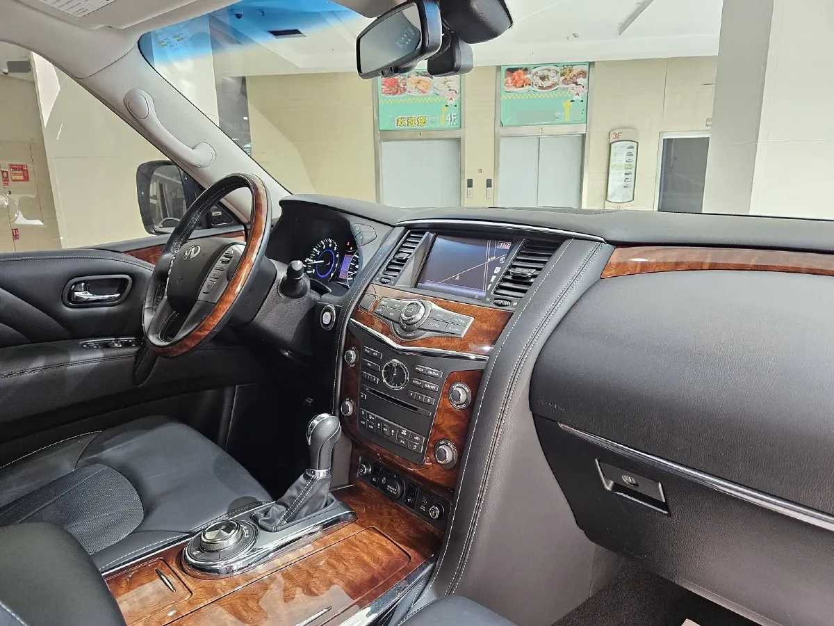 2016 Infiniti QX80 5.6L 398HP V8 7AT,autocango,china used car exporter,china ev exporter,chinese used car exporter,chinese used ev exporter