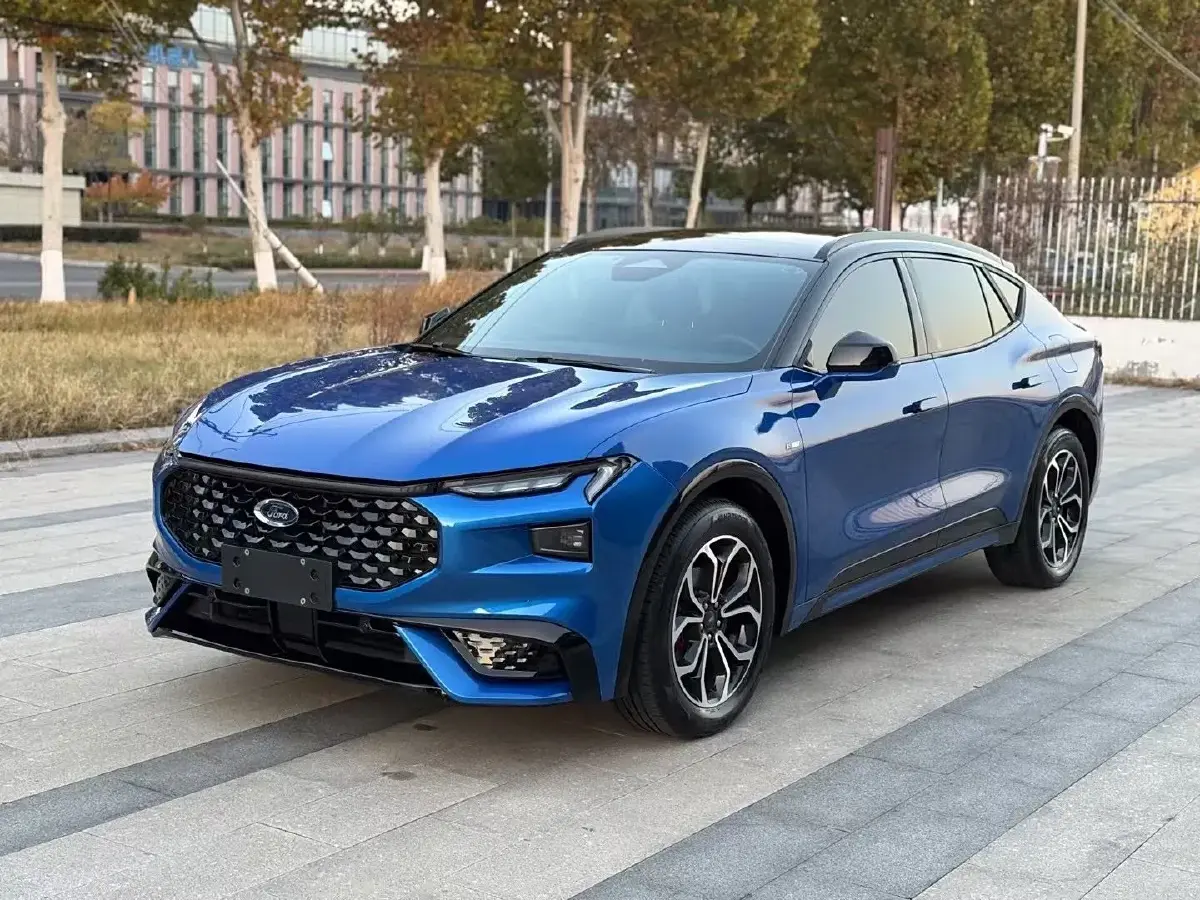 2022 Ford EVOS 2.0T 238HP L4 8AT