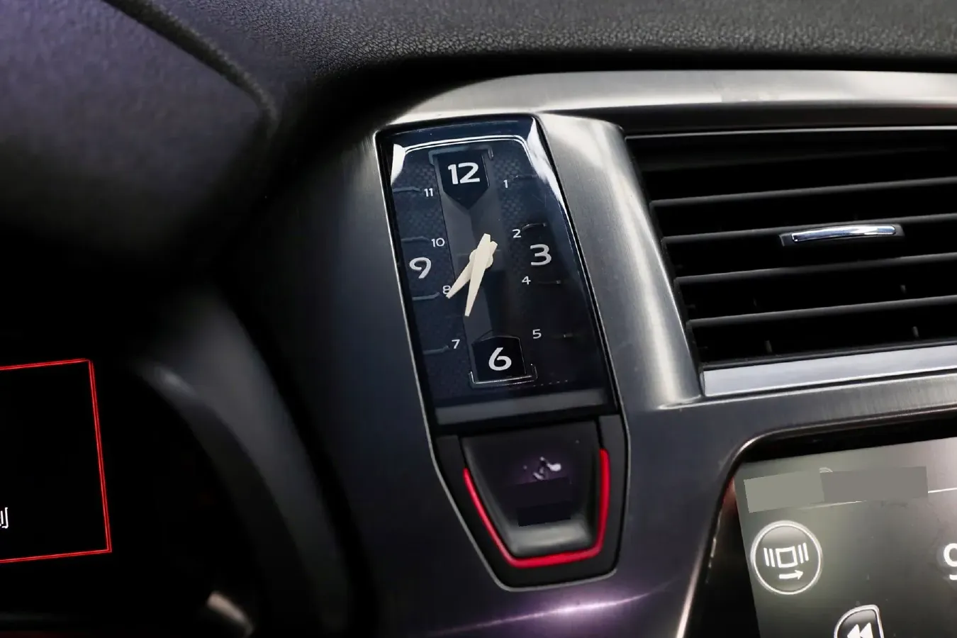 2014 DS 5 1.6T 163HP L4 6AT,autocango,china used car exporter,china ev exporter,chinese used car exporter,chinese used ev exporter