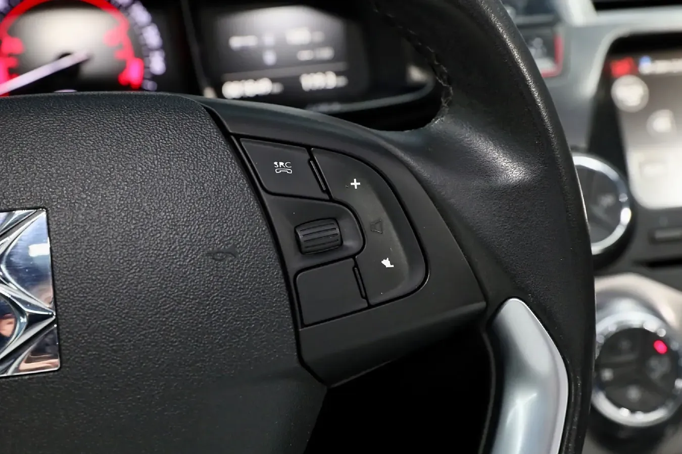 2014 DS 5 1.6T 163HP L4 6AT,autocango,china used car exporter,china ev exporter,chinese used car exporter,chinese used ev exporter