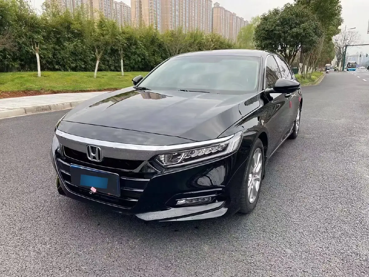 2018 Honda Accord 1.5T 194HP L4 CVT