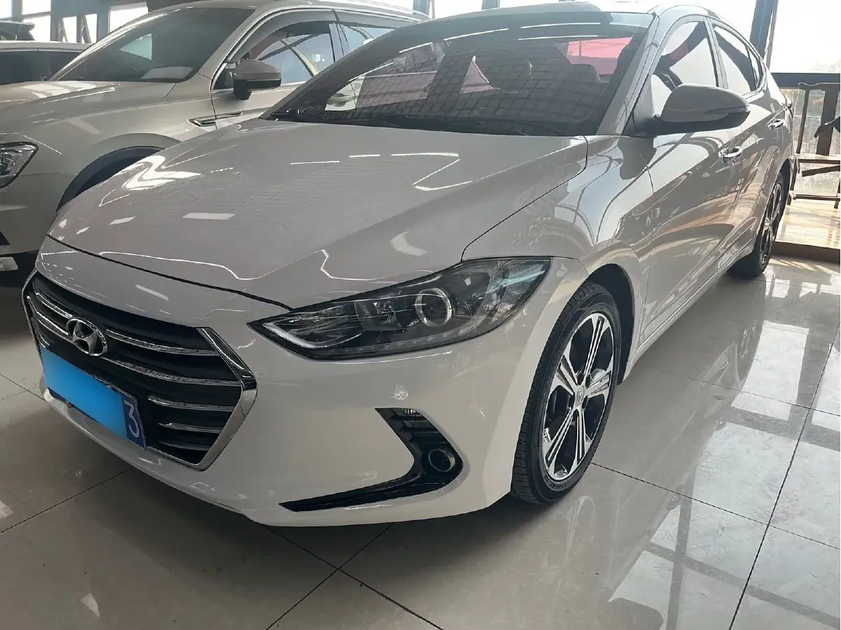 2018 Hyundai Elantra 1.4T 130HP L4 7DCT