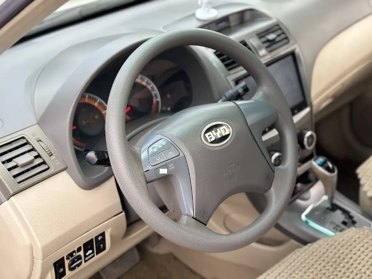 2013 BYD L3 1.5L 109HP L4 6DCT,autocango,china used car exporter,china ev exporter,chinese used car exporter,chinese used ev exporter