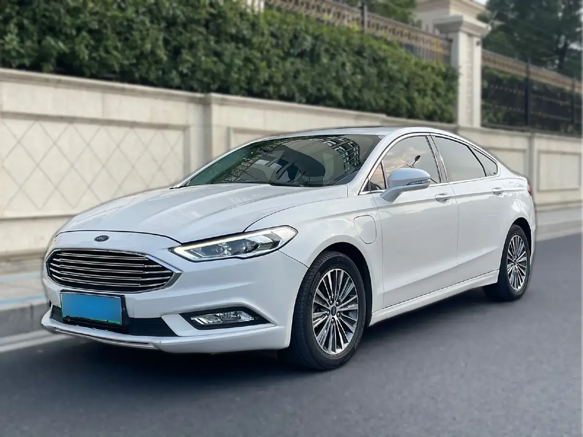 2018 Ford Mondeo 2.0L 143HP L4 E-CVT PHEV 9KWH