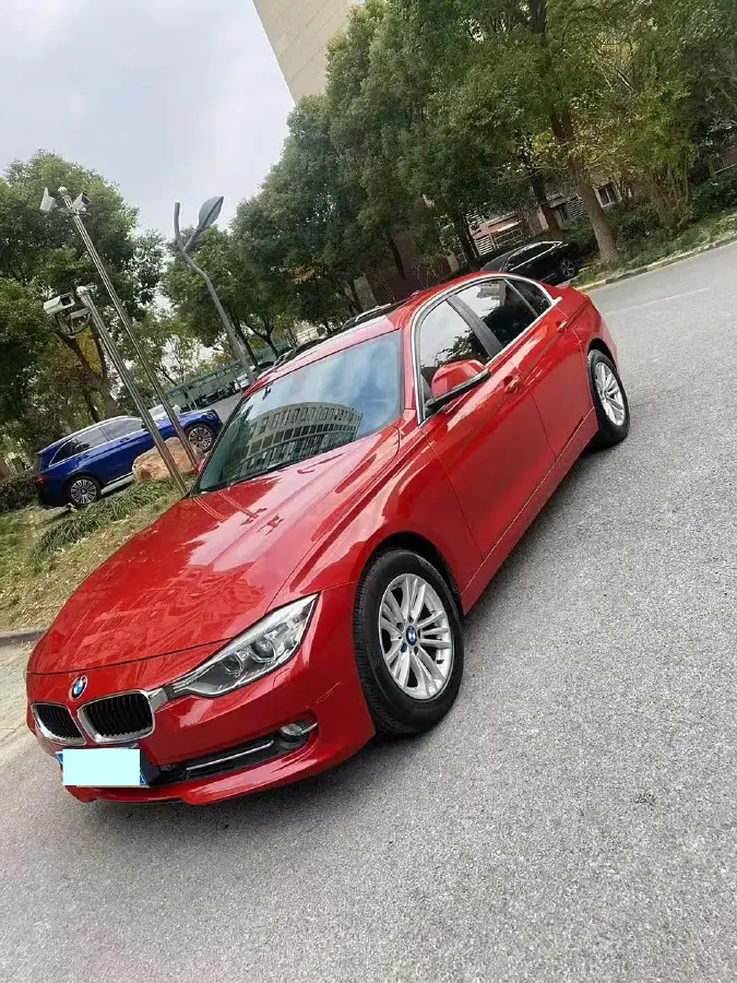 2014 BMW 3 Series 2.0T 184HP L4 8AT