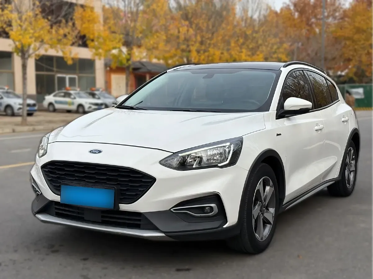 2020 Ford Focus Active 1.5T 174HP L3 8AT,autocango,china used car exporter,china ev exporter,chinese used car exporter,chinese used ev exporter