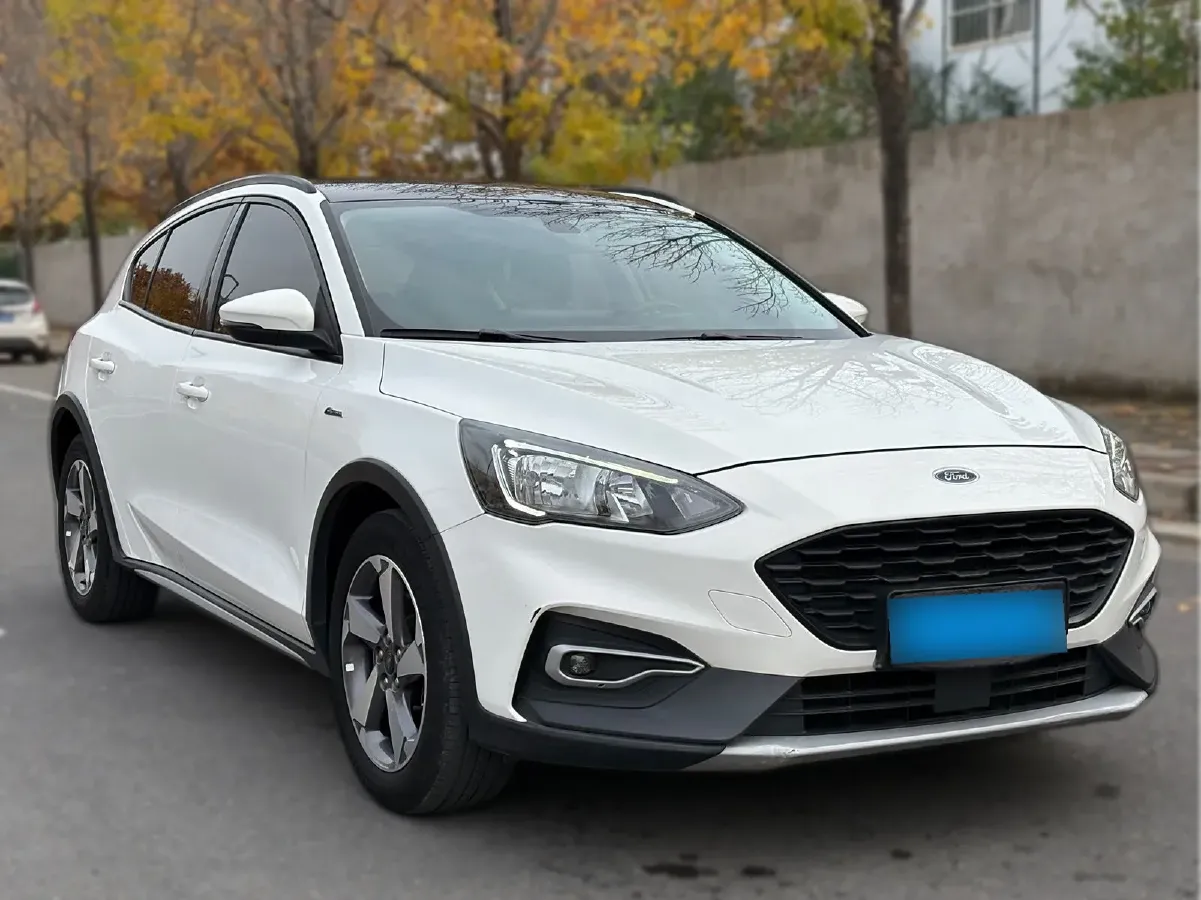 2020 Ford Focus Active 1.5T 174HP L3 8AT,autocango,china used car exporter,china ev exporter,chinese used car exporter,chinese used ev exporter