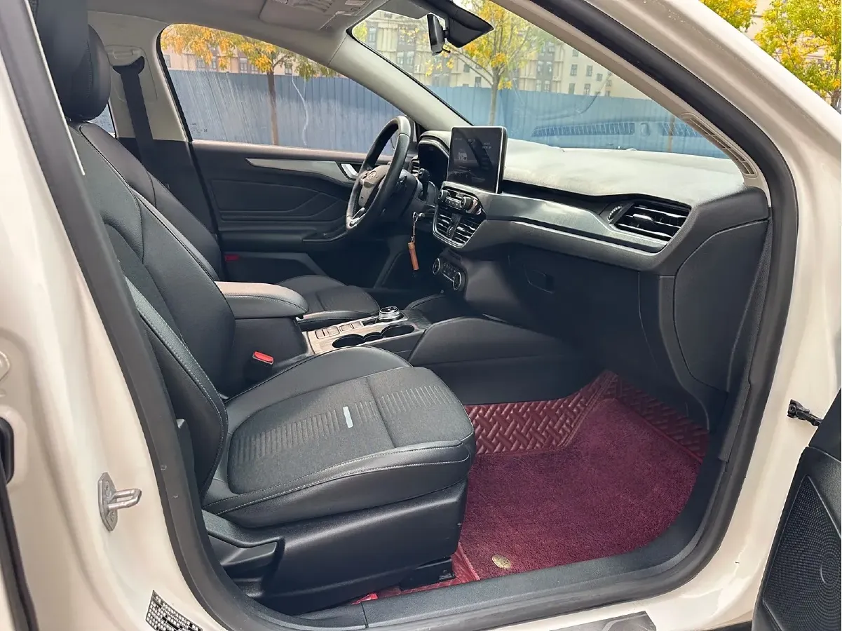 2020 Ford Focus Active 1.5T 174HP L3 8AT,autocango,china used car exporter,china ev exporter,chinese used car exporter,chinese used ev exporter