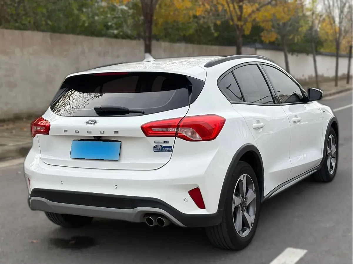 2020 Ford Focus Active 1.5T 174HP L3 8AT,autocango,china used car exporter,china ev exporter,chinese used car exporter,chinese used ev exporter