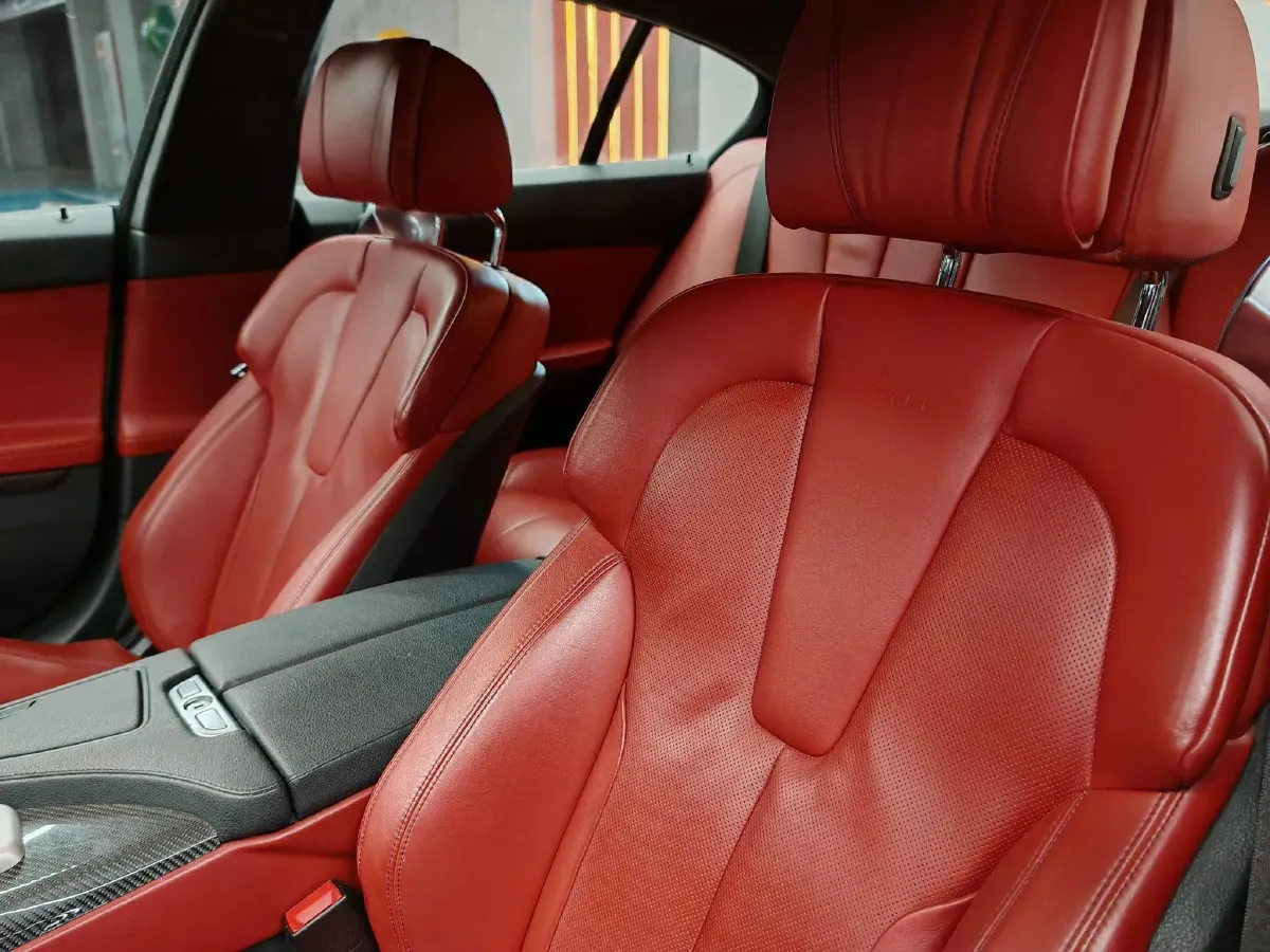 2013 BMW M6 4.4T 560HP V8 7DCT,autocango,china used car exporter,china ev exporter,chinese used car exporter,chinese used ev exporter