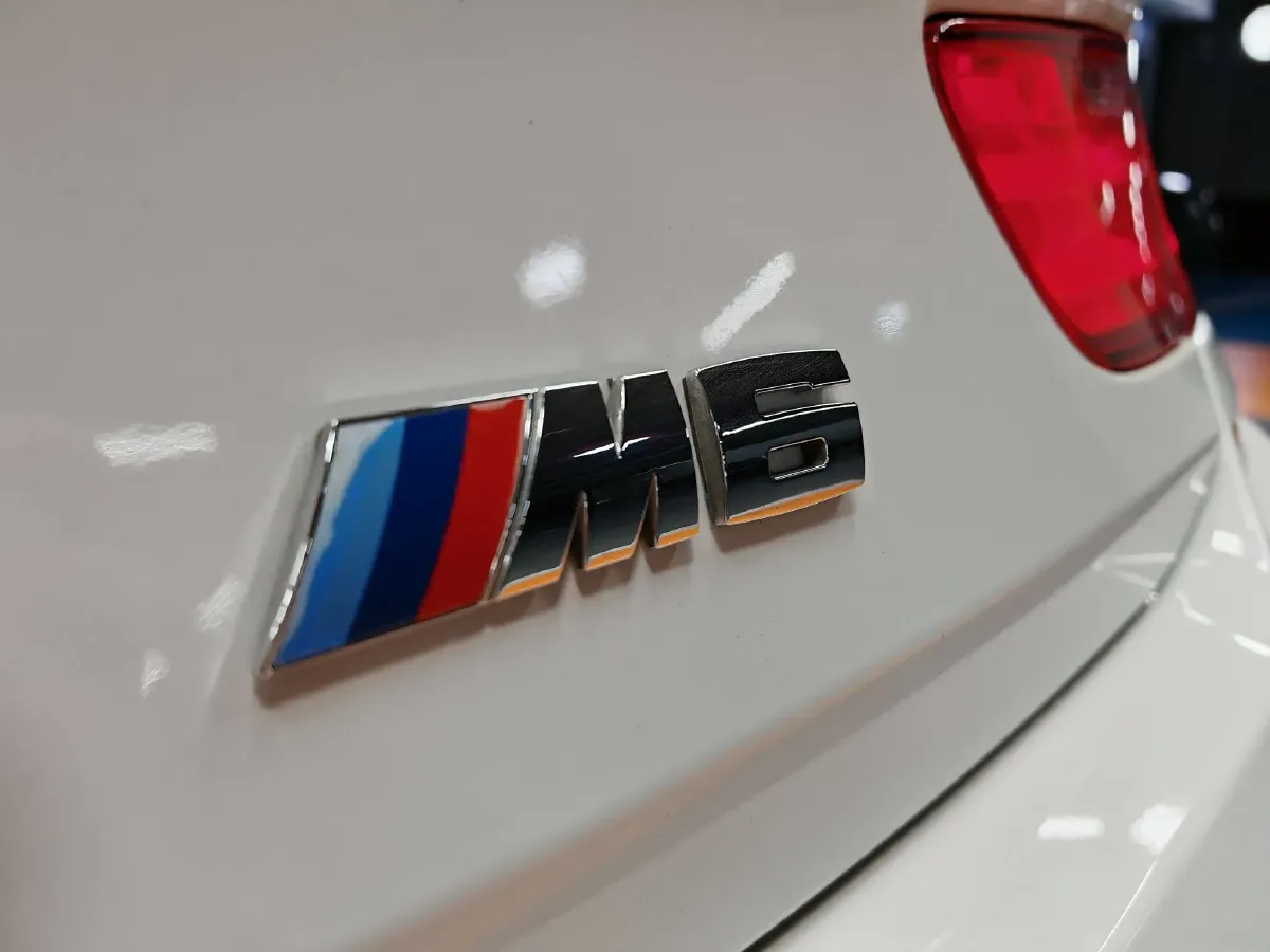 2013 BMW M6 4.4T 560HP V8 7DCT,autocango,china used car exporter,china ev exporter,chinese used car exporter,chinese used ev exporter