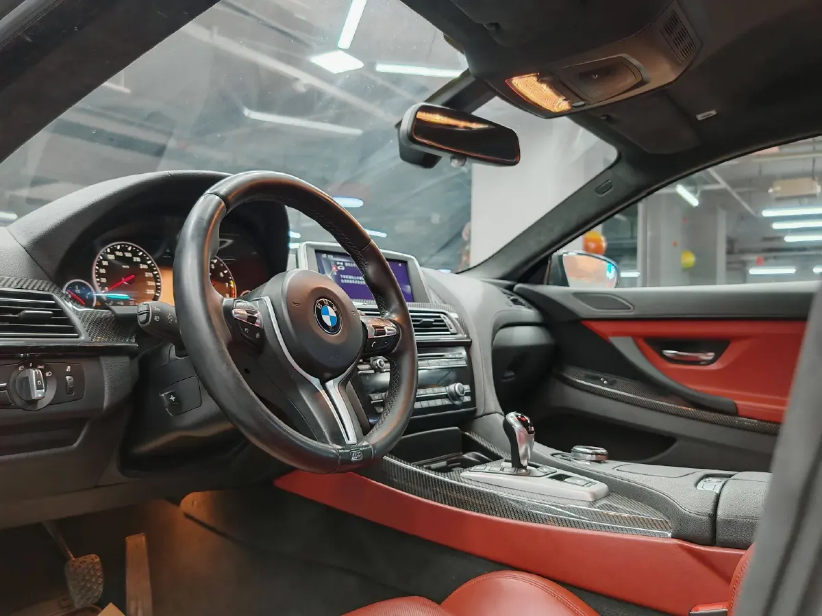 2013 BMW M6 4.4T 560HP V8 7DCT,autocango,china used car exporter,china ev exporter,chinese used car exporter,chinese used ev exporter