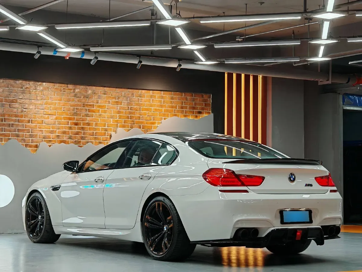 2013 BMW M6 4.4T 560HP V8 7DCT,autocango,china used car exporter,china ev exporter,chinese used car exporter,chinese used ev exporter