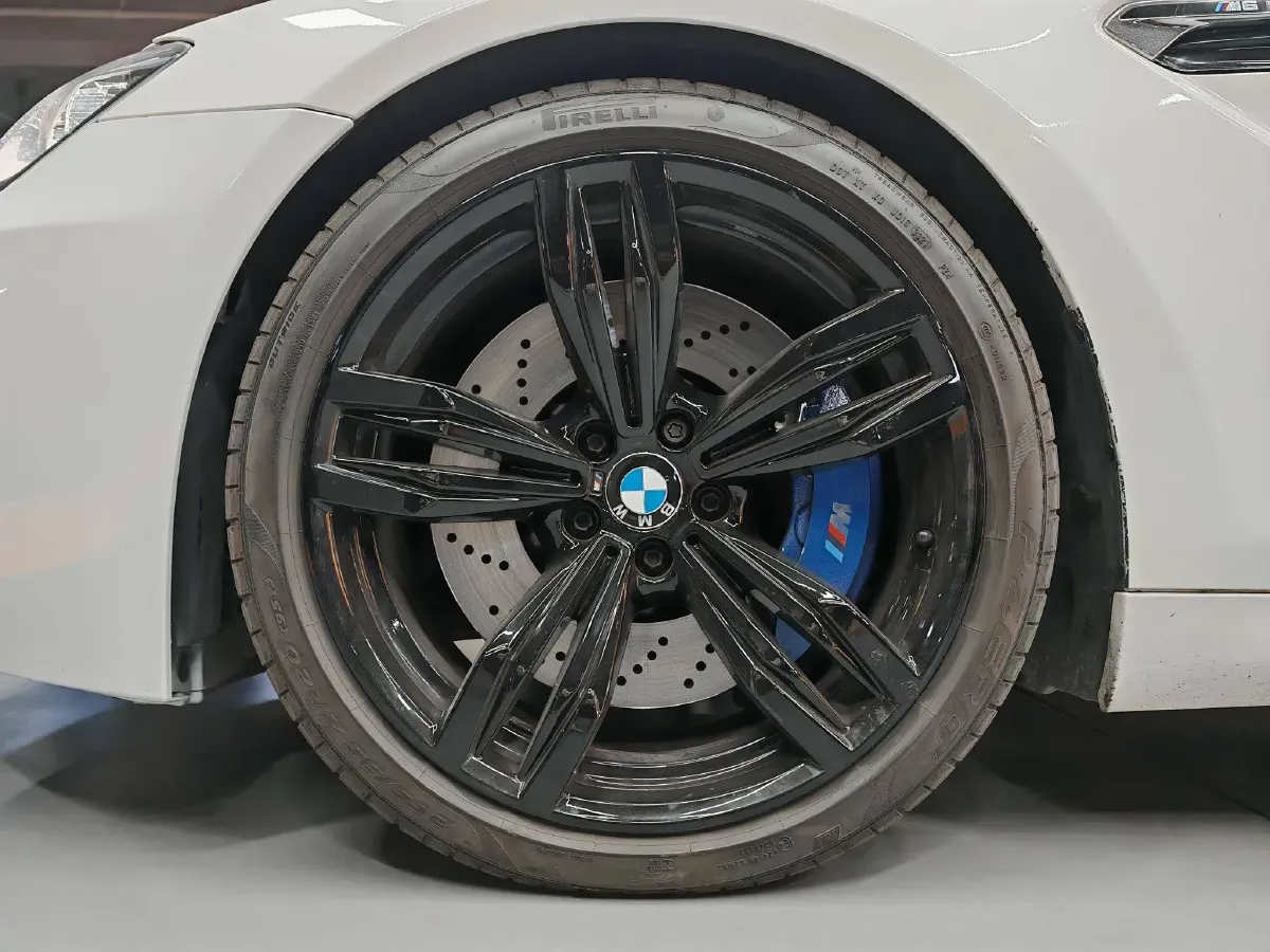 2013 BMW M6 4.4T 560HP V8 7DCT,autocango,china used car exporter,china ev exporter,chinese used car exporter,chinese used ev exporter