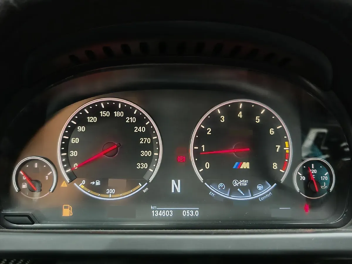 2013 BMW M6 4.4T 560HP V8 7DCT,autocango,china used car exporter,china ev exporter,chinese used car exporter,chinese used ev exporter