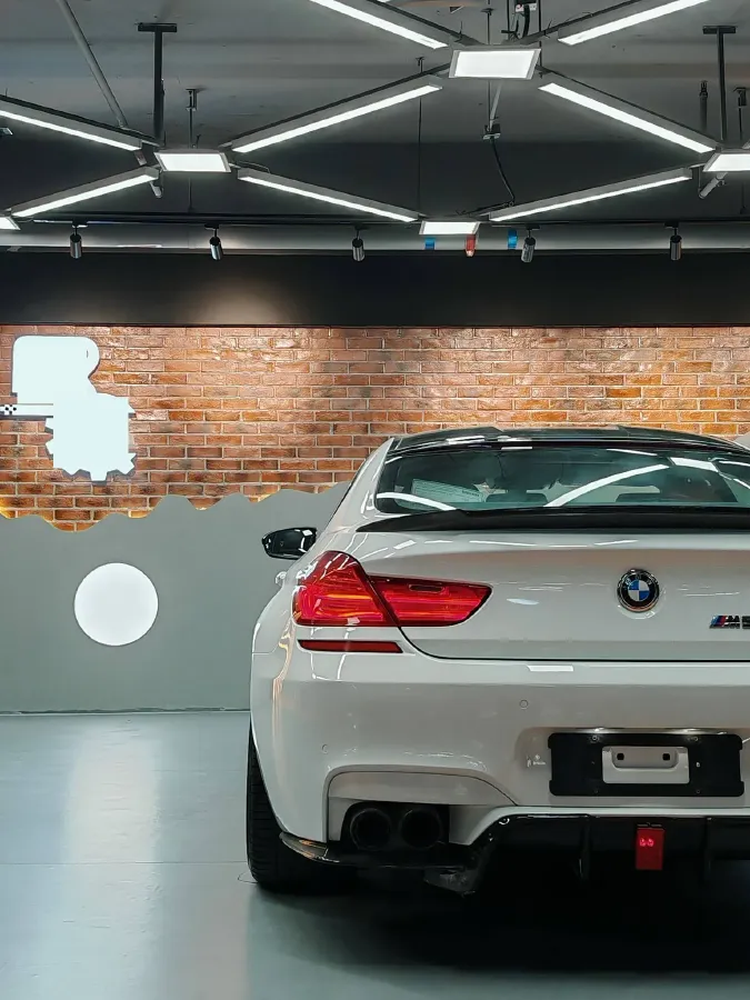 2013 BMW M6 4.4T 560HP V8 7DCT,autocango,china used car exporter,china ev exporter,chinese used car exporter,chinese used ev exporter