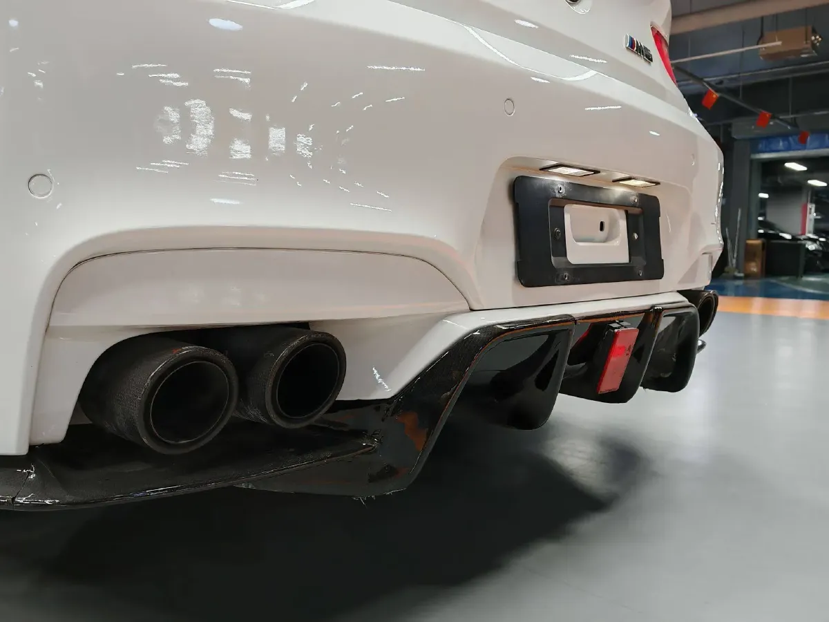 2013 BMW M6 4.4T 560HP V8 7DCT,autocango,china used car exporter,china ev exporter,chinese used car exporter,chinese used ev exporter