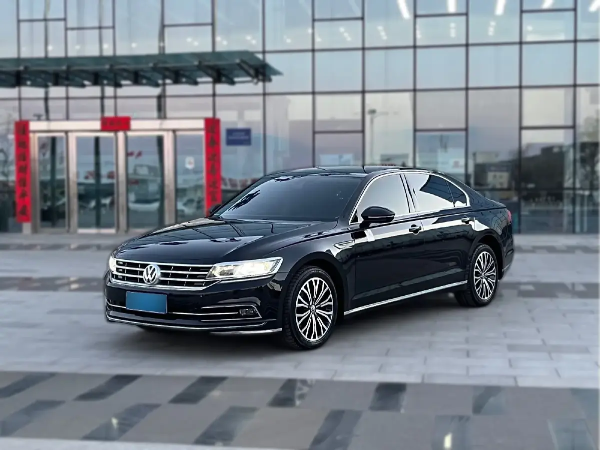 2018 Volkswagen Phideon 2.0T 224HP L4 7DCT