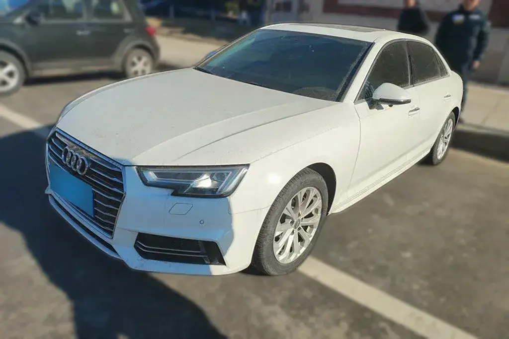 2019 Audi A4L 2.0T 190HP L4 7DCT